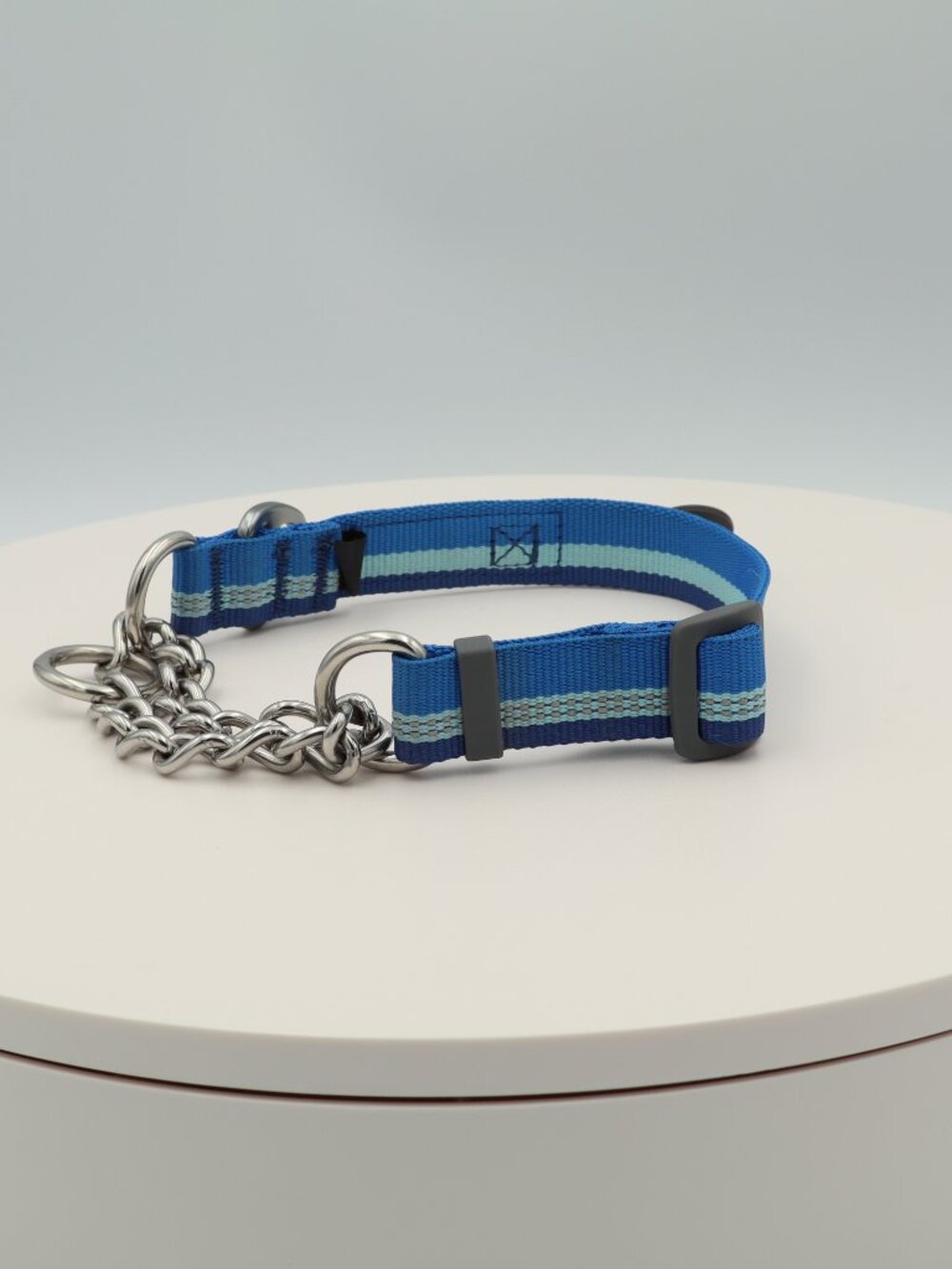 Ruffwear Blue and Light Blue Striped Martingale Collar 11-14 inches, 28-36 cm - Picture 5 of 6